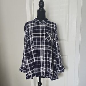 Motherhood Black and White Plaid Top